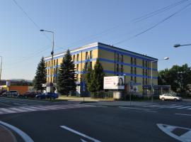 Eurohotel Laborec，位于Medzilaborce的酒店