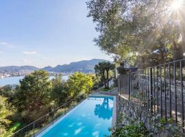 Villa Pavon by My Villa Collection，位于切尔诺比奥的酒店