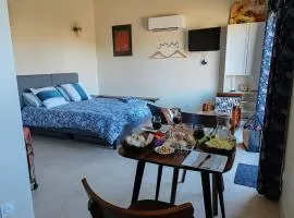 Gite Studio dans village au calme