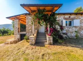 Siar The Small Villa by PikHost