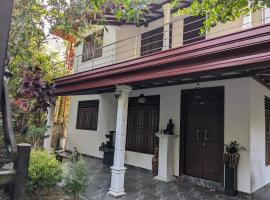 Villa 505 Induruwa，位于因都鲁瓦的酒店