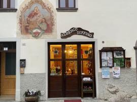 ALBERGO DIFFUSO ORNICA NEL CUORE，位于Ornica的酒店