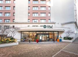 B&B HOME Rueil-Malmaison Gare，位于吕埃尔-马尔迈松的酒店