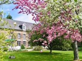 La Longère 1750 Hambye piscine grand jardin