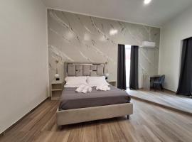 Palace Ecce Hom0，位于那不勒斯的酒店