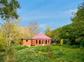 Grande yourte pour 4 personnes à Aywaille，位于艾瓦耶的酒店