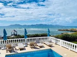 Lockrum Point Villa - Upscale Ocean Front, Pool with Gazebo