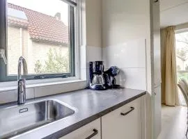 6 - Persoons Lake Area 44 Bungalow