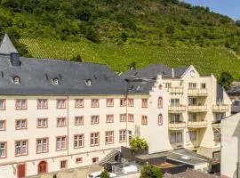 佩特里城堡酒店