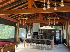 Refúgio completo em meio à natureza，位于洛雷纳的酒店