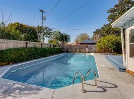 4 Mi to NAS Pensacola! Family Getaway w/ Pool