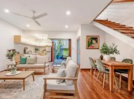 Villa Orchid - Balinese Sanctuary near Beach and CBD