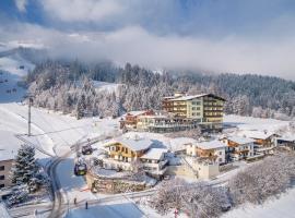 Hotel Waldfriede - Der Logenplatz im Zillertal，位于菲根的酒店