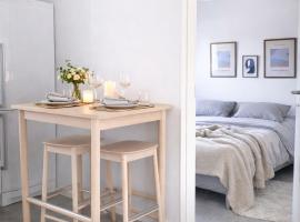 Frost Longstay Lakeside，位于基律纳的酒店