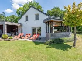 Holiday Home in Nadrin Filly with Garden