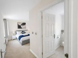 Spacious Contractor-Friendly House near NEC & Birmingham Airport