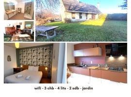Jolie Maison 3 chb- 7 lits- jardin，位于Levroux的酒店