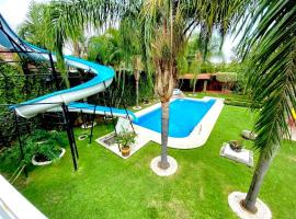 Quinta Privada 24p Alberca, Tobogán y Jacuzzi，位于Pantitlán的酒店