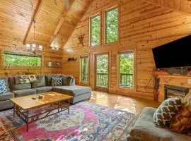 Beary Secluded- No Pet Fee, Hot Tub, Firepit, WiFi