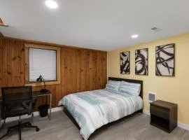 Spacious Private Room in a Spacious Shared Home#4