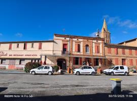 HOTEL Chez Lagarde，位于Saint-Sulpice-sur-Lèze的酒店