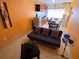 Tropical Breeze Holidays，位于圣玛丽亚的带停车场的酒店
