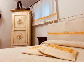 La vecchia scuderia di Catrin e Carol，位于Oschiri的酒店