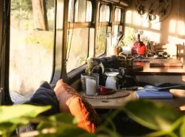 Fiery Peak Glampsite with Stargazing & Hot Tub