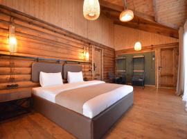 Homma Aparan with Superpool, 30 min from Yerevan,位于Aparan的酒店