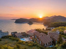 Geojedo Pilos Ocean View Pension，位于巨济的酒店