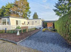 Nice Chalet In Putten，位于皮滕的酒店