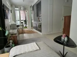 Cozy apartment next to the airport