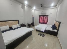 Hotel Anuj Palace l Near Ram Mandir，位于Ayodhya的酒店