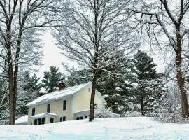 Close to Copake Lake! 4-Season Escape with Sauna