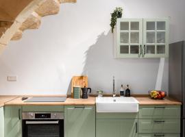 Vittoria - charming 500-year-old house nestled within the fortified walls of Birgu，位于比尔古的酒店