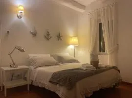 Little Medieval House Nettuno