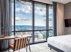 Pullman Tbilisi Axis Towers，位于第比利斯的酒店