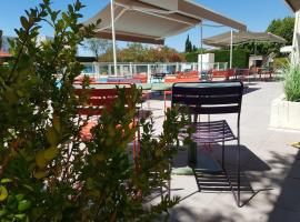 ibis Styles Arles Palais des Congrès，位于阿尔勒的酒店