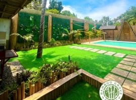 Bamboo Grove Royale by Hiverooms，位于Lawis的酒店
