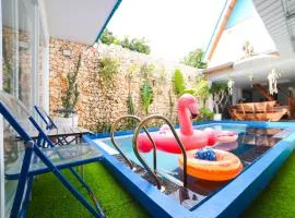 Ubu Villa Tropicola - Near Yogyakarta City Center