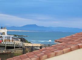 Logement au calme à 50m de l'océan，位于卡布勒通的酒店