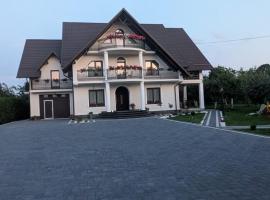 Home by YLY，位于Solca的酒店