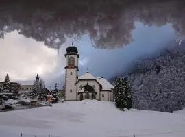 Apartment 3-5 Zi-Ferienwohnung by Interhome