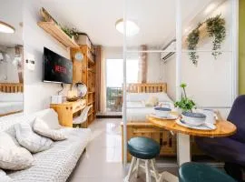 Saekyung Condo with Balcony and Pool Near Mactan Airport