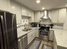 Kipps Hill Haven B — Folsom Lake Escape