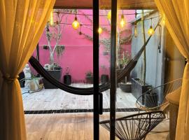 Casa Bugambilia Refugio urbano，位于Hércules的酒店