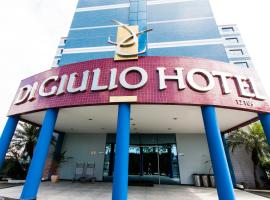 迪朱利奥酒店，位于圣若泽杜斯坎普斯圣何塞多里奥普雷托机场 - SJK附近的酒店