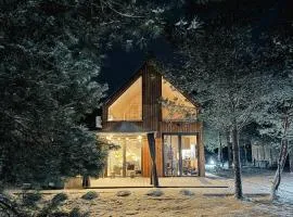 Green Stone Escape Forest House with Jacuzzi & Quad