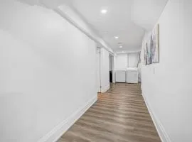 166 Basement - Cozy 3BR Markham Stay, Patio, Parking, Pet-Free