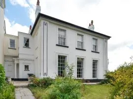 Grade II Listed House in Central Exeter